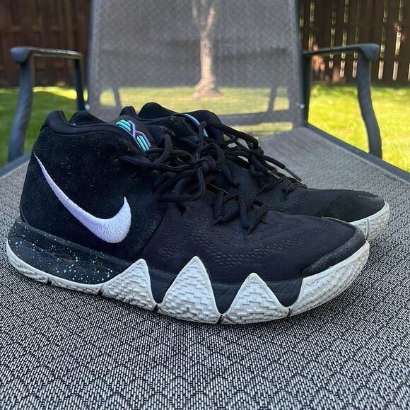 Nike Kyrie 4 "Ankle Taker" 943806-002 Black White Purple Men's Size 9 - Picture 16 of 16